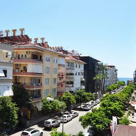 Oda ve Kahvaltı Oezcakil Boutique 2*