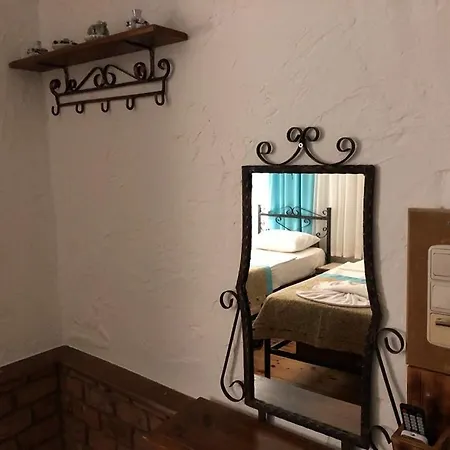 Oezcakil Boutique 2* אלאניה